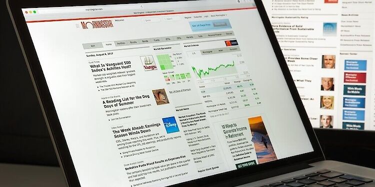 morningstar begingscherm op een laptop