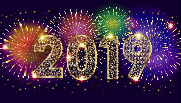 2019 in gouden letters met vuurwerk eromheen