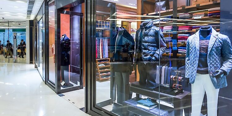 etalage van een mannen kleding winkel
